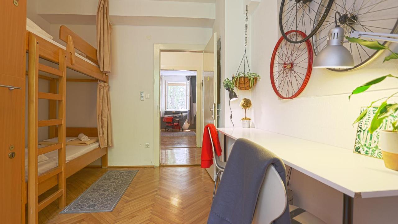 Tchaikovsky Hostel Split Eksteriør billede