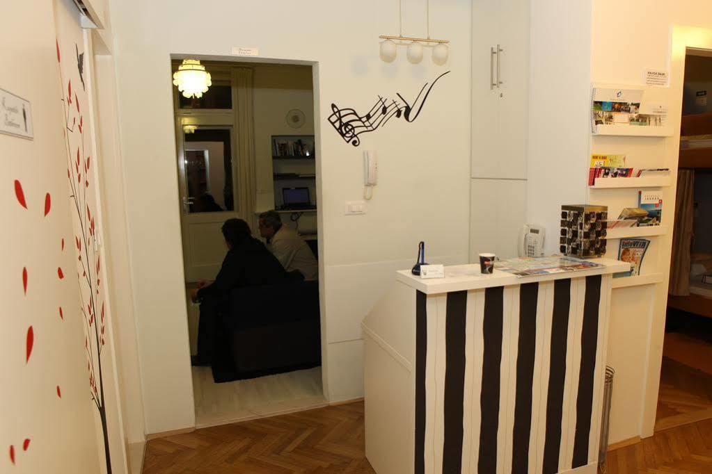 Tchaikovsky Hostel Split Eksteriør billede