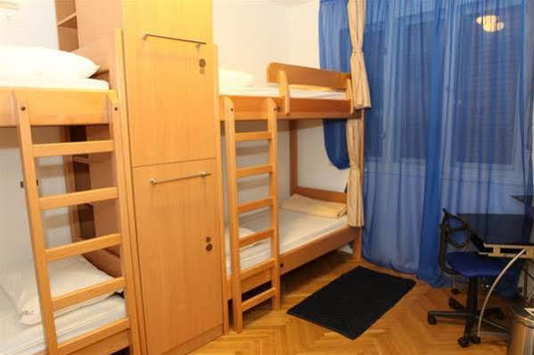 Tchaikovsky Hostel Split Eksteriør billede